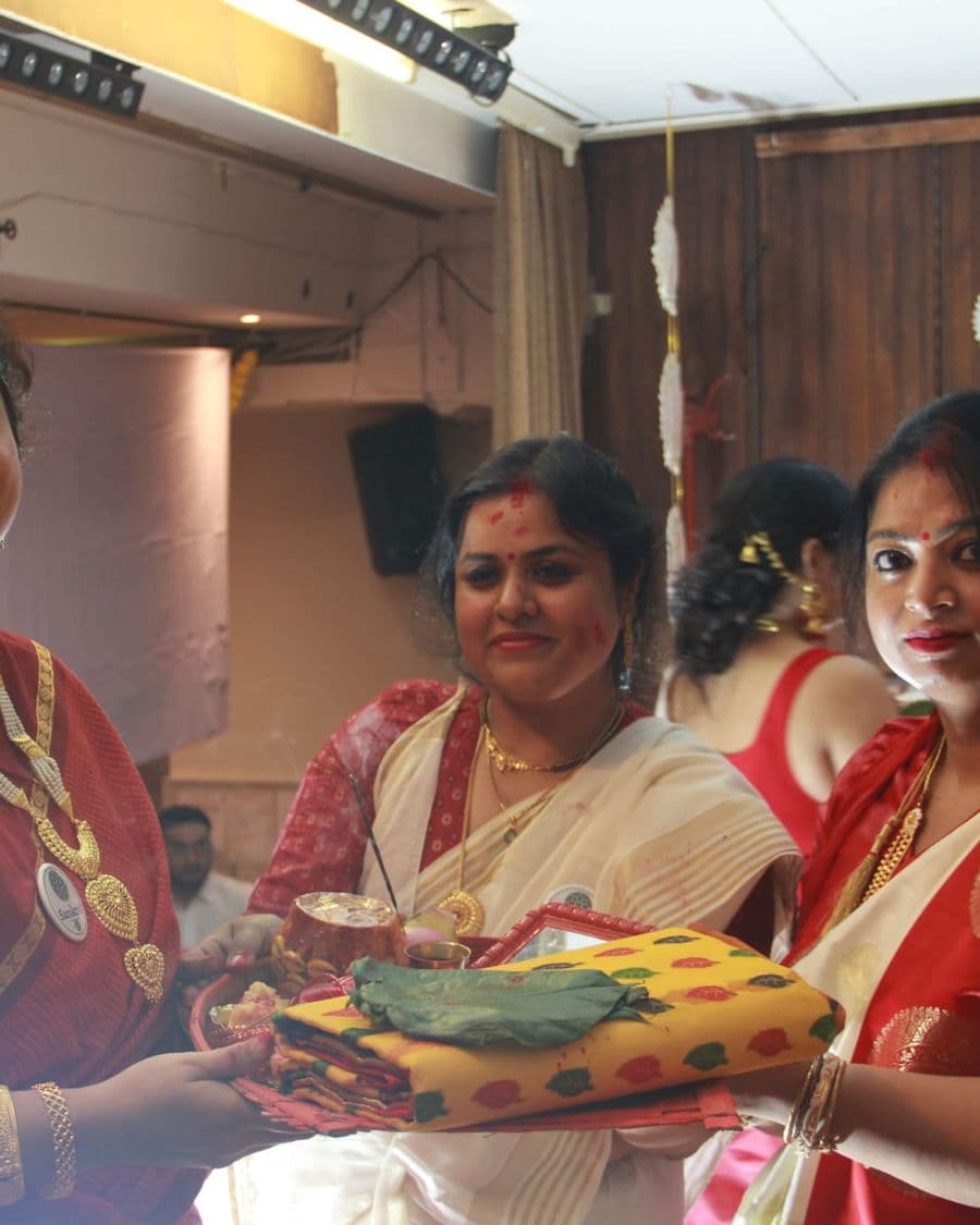 Sindoor khela